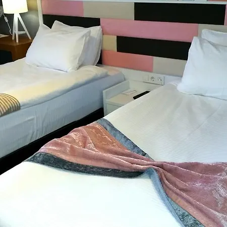 Manhattan 4*