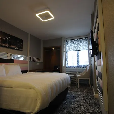 Hotel Manhattan