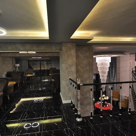 Hotel Manhattan 4*