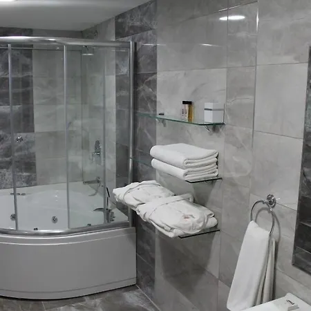 Hotel Manhattan 4*
