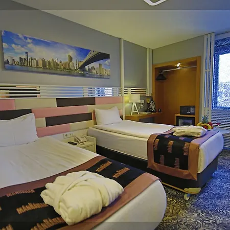 Szálloda Manhattan 4*