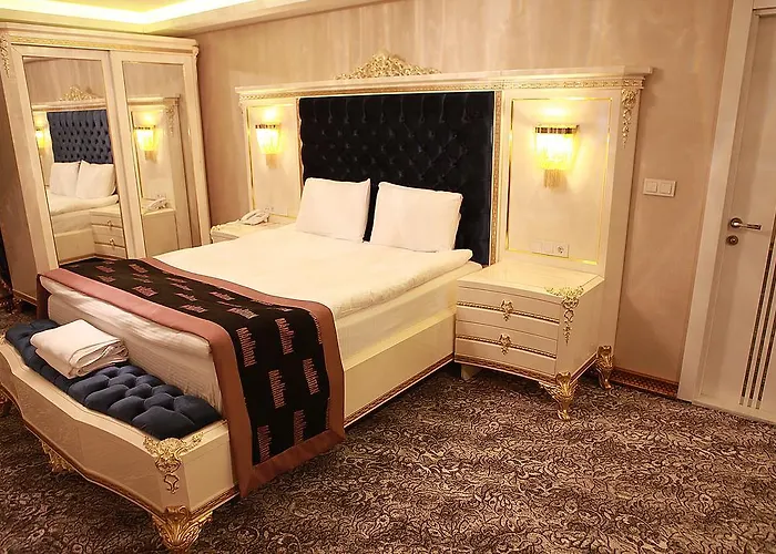 Manhattan ホテル 4*