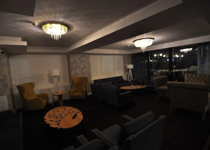 Manhattan ホテル 4*