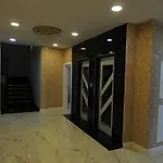 Manhattan Hotel 4*