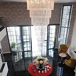 Manhattan Hotel 4*