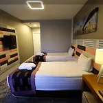 Manhattan 4*