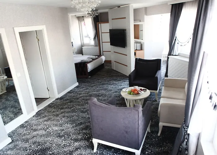 Manhattan Szálloda 4*